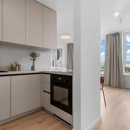 Slnecnice 1-bedroom On Floor 6 With Parking By Skyviews Appartamento *