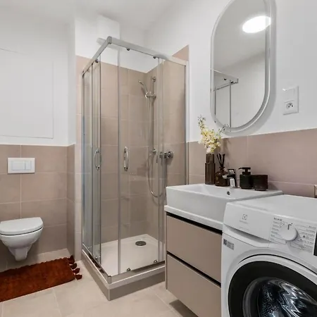 Appartamento Slnecnice 1-bedroom On Floor 6 With Parking By Skyviews Janíkov